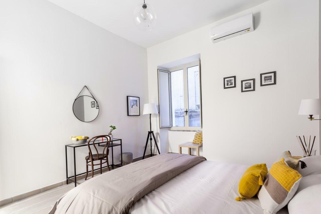 Manuela Apartments Centro Storico Νάπολη Εξωτερικό φωτογραφία
