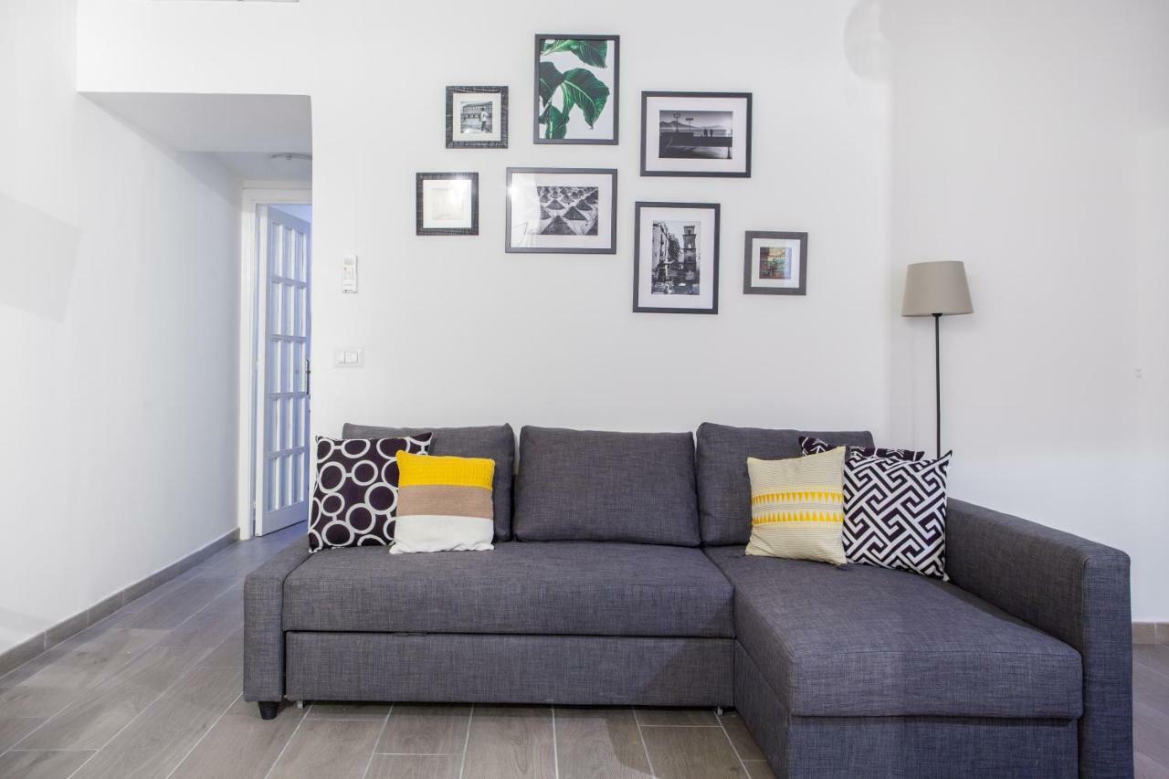Manuela Apartments Centro Storico Νάπολη Εξωτερικό φωτογραφία